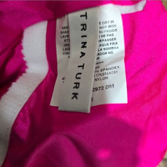 Trina Turk echo chain scoopneck one-piece swimsuit NWOT size 8 - Picture 6 of 7